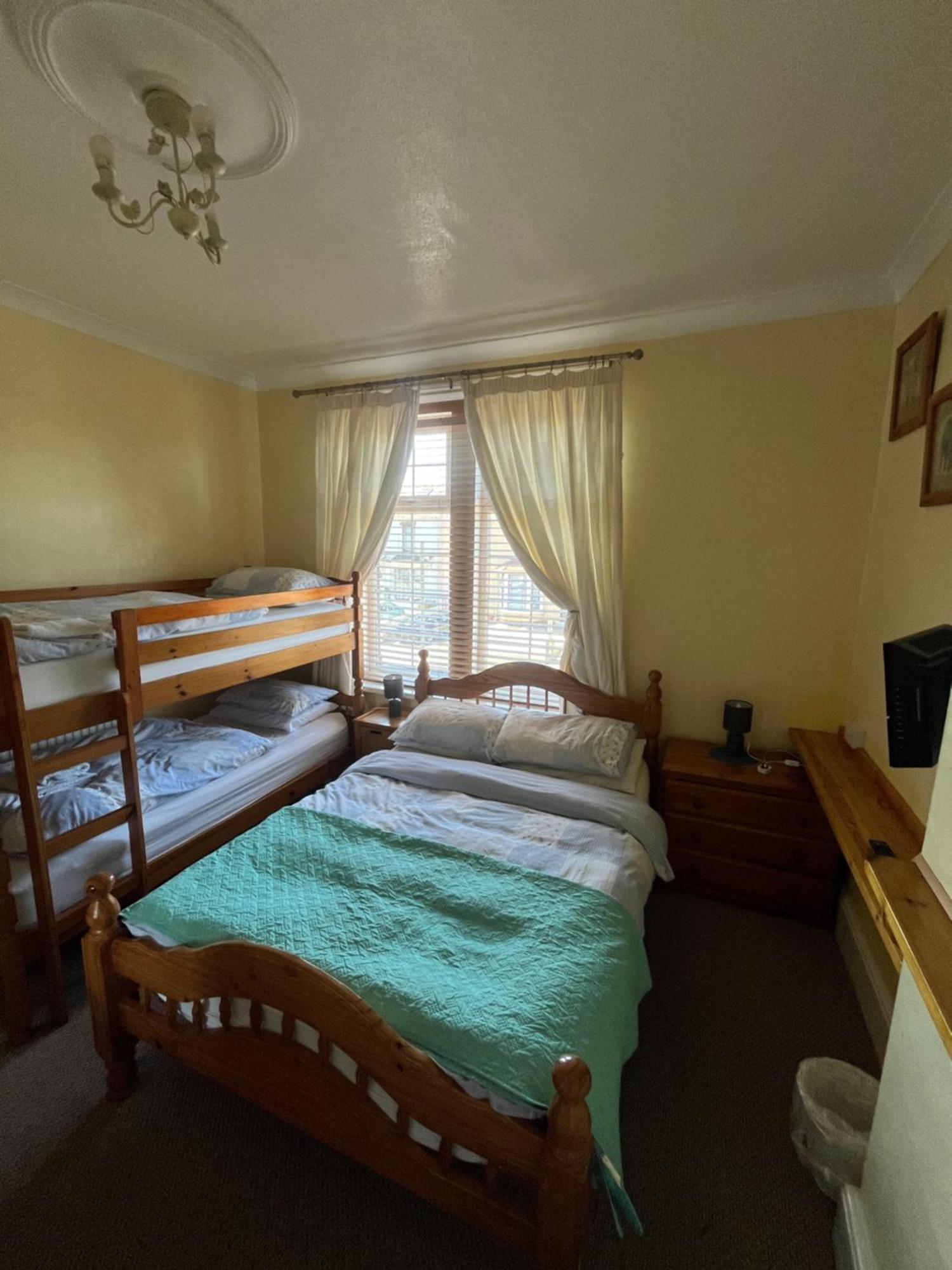 Marston Town Centre Villa Blackpool Dış mekan fotoğraf
